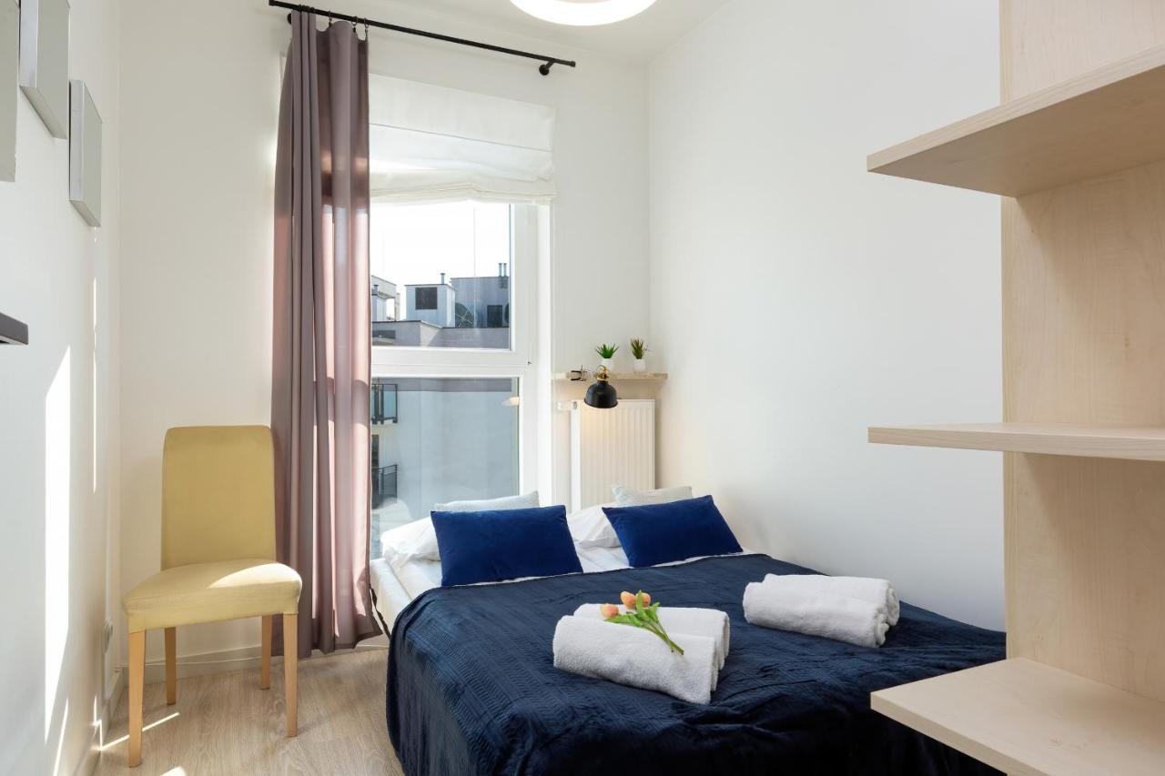 Metro Bielany Apartments By Noclegi Renters Varşovia Exterior foto